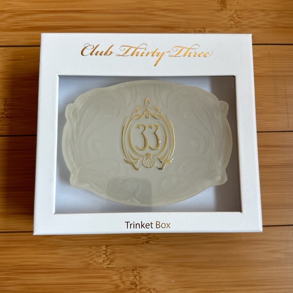 NWT Club 33 Disneyland Trinket Box - Picture 1 of 3
